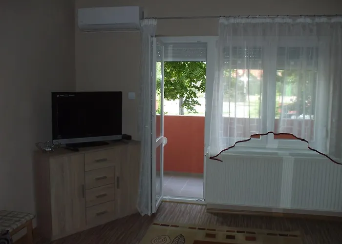 Aniko * שיופוק